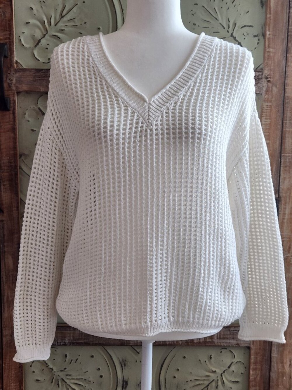 Soft Surroundings Open Knit Drop Shoulder Loose Fit V-Neck Sweater | Small